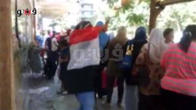 بالفيديو.. زغاريد ورقص أمام لجان الزيتون على نغمات 