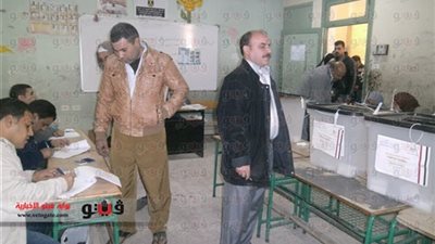 توقف العمل بلجنة بشبرا الخيمة بسبب تكدس المواطنين