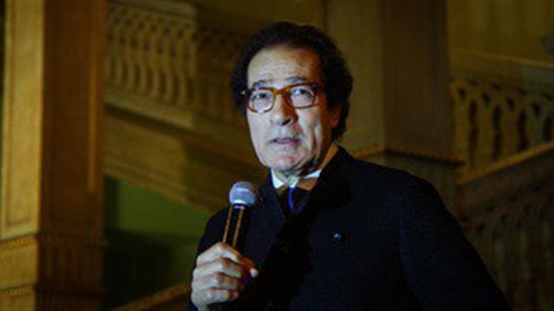 فاروق حسنى، وزير