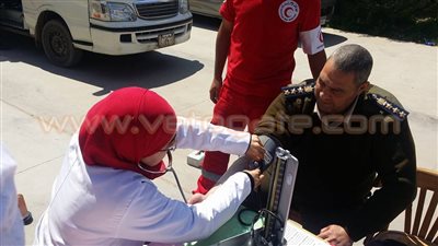 بالصور.. «الهلال الأحمر» تطلق حملة تبرع بالدم في دمياط