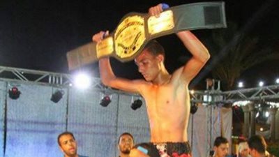 بطل أفريقيا يستعد لخوض نهائي الجمهورية في «كيك بوكسنج»