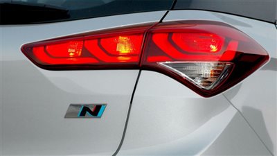 هيونداي تطلق سيارة شقيقة «i30» بلمسات صانع «BMW»