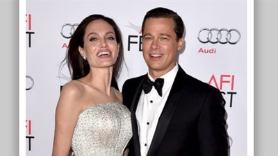 بالصور.. إنجلينا جولي وبراد بيت يشتريان فيلا جديدة في إسبانيا