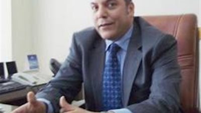 سفير مصر بطرابلس يزور الكنيسة المصرية بمصراتة