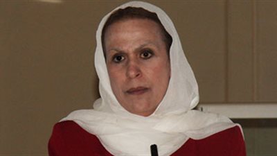 نيفين لطفى: 70 فرعًا يقدم خدمة سداد الضرائب والجمارك إلكترونيًا