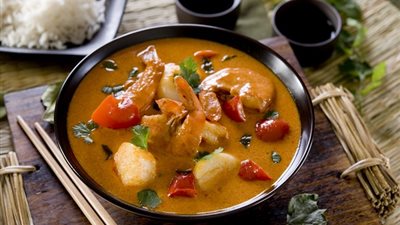 طريقة تحضير الإسكالوب بصوص الكاري والزعفران