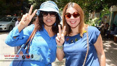 بالصور.. لقاء الخميسي تختار السيسي في 