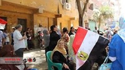 بالصور.. وصلات رقص أمام لجان عين شمس