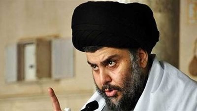 مقتدى الصدر يهدد رئيس وزراء العراق بسحب الثقة