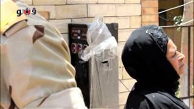 بالفيديو.. زغاريد ورقص على أنغام 