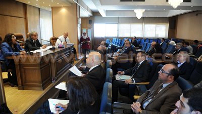 نائب: «بعض الشركات تخسر لصالح رجال الأعمال»