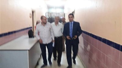 بالصور.. النيابة الإدارية تعاين مستشفى طوخ المركزي