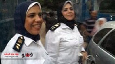 بالصور.. انتشار الشرطة النسائية بمقرات اللجان الانتخابية بالهرم