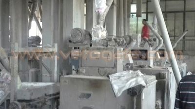 بالصور.. توقف مضارب الأرز بكفر الشيخ عن العمل