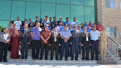 وفد جامعة بورسعيد يزور القاعدة البحرية