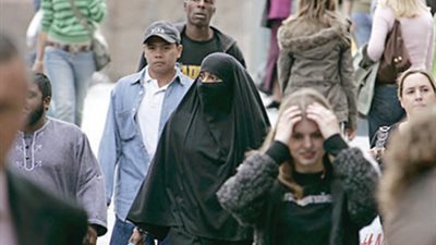 ارتفاع عدد العمال من بلغاريا ورومانيا في بريطانيا إلى 36 %