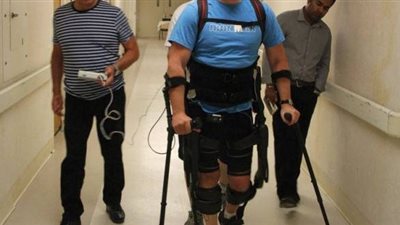 أجهزة للمشي تحاكي حركة الركبة لمساعدة المصابين بالشلل