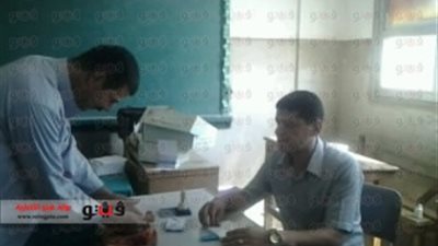 توافد مندوبي المرشحين والمراقبين إلى اللجان الانتخابية في الشرقية