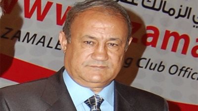 «مقلد» ينتقد شروط «الفيفا» لإقامة دورى المحترفين