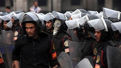 مجموعات أمنية مسلحة بالذخيرة الحية لصد الاعتداء على الأقسام