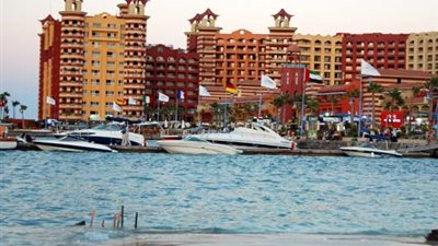 الإسكندرية والساحل الشمالي ينعشان سوق الحفلات الغنائية