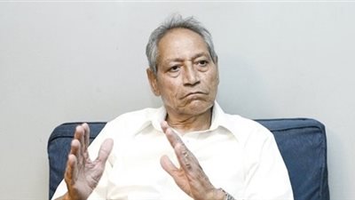 وزير التموين الأسبق يطالب بخطاب رئاسي أسبوعيا