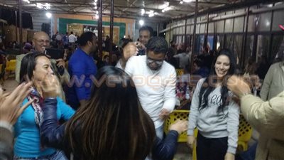 الوفود العربية لـ«المونودراما» ترقص على أنغام «السمسمية» بشاطئ بورفؤاد