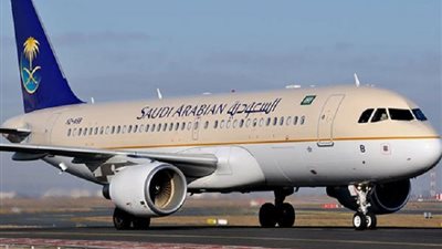 تأخر إقلاع طائرة الخطوط السعودية 4 ساعات
