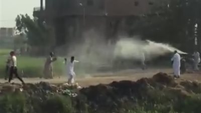 بالفيديو .. مشاجرة بين أهالي «عروسين» في زفة بالشرقية