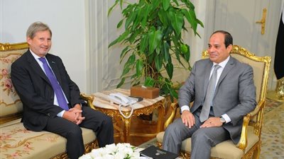 رسائل السيسي للاتحاد الأوروبي.. بناء دولة مدنية حديثة.. النهوض بالاقتصاد ورؤية استراتيجية للتنمية حتي عام 2030 .. توفير مناخ جاذب للاستثمار في مصر.. يبحث تعزيز التعاون.. ومكافحة الإرهاب والتطرف