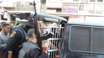 ضبط أشهر قوادة داخل شقق سكنية بالمهندسين