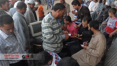 بالصور.. تزايد الإقبال على لجنة 