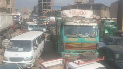 تعطل الحركة المرورية على الطريق الزراعي السريع في البحيرة