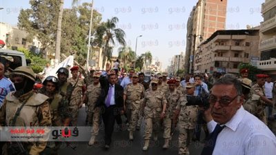 بالفيديو والصور.. قائد قوات الدفاع الجوي بالبحيرة يتفقد لجان دمنهور