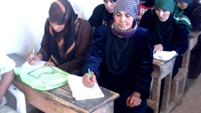 توقيع بروتوكول تعاون بين محو الأمية والبريد بالسويس