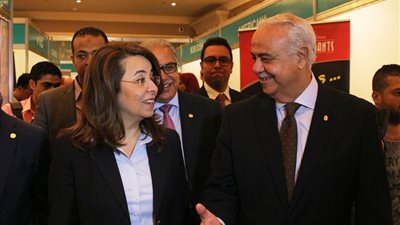 بالصور..غادة والي تفتتح ملتقى التوظيف لتوفير 4 آلاف فرصة عمل بـ«مول مصر»