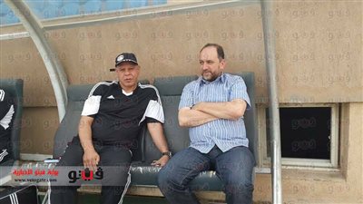 بالصور.. حمادة المصري يحضر المران المسائي للمنتخب الأوليمبي