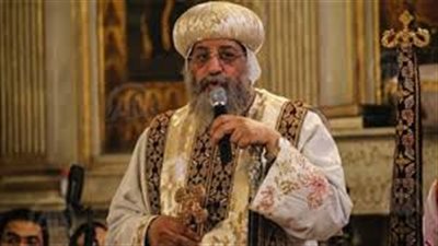 البابا يعظ عن التفكير الإيجابي.. يستعين بآيات كتابية وأمثلة شعبية.. نكهة سياسية بين مصطلحات كنسية.. يؤيد المشروعات القومية ويؤكد: «ادعاء المعرفة خطية».. ويهاجم: الفاضي يعمل قاضي والفكر نعمة