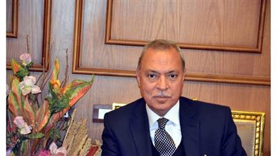محافظ القليوبية يصدر كتابا دوريا بتنظيم عمل العاملين