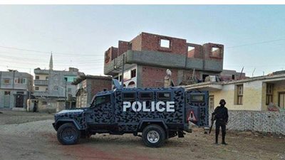 القبض على  52 شخصا لمخالفتهم قرار إيقاف أعمال البناء بالمحافظات