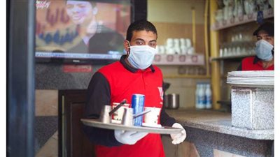 في أول يوم..  أصحاب الكافيهات يرفعون شعار  