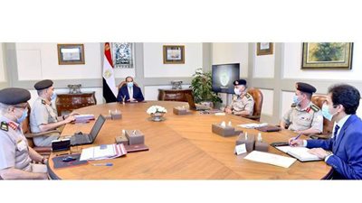 السيسي  يطلع على جهود الهيئة الهندسية في عدد من المشروعات القومية | فيديو