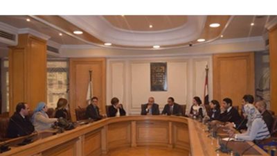 الغرفة التجارية تتوقع انفراجة بنسبة 70%  في بيع الملابس الجاهزة