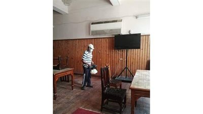 تعقيم منشآت النادي الاجتماعي بغزل المحلة استعدادا لاستقبال الأعضاء