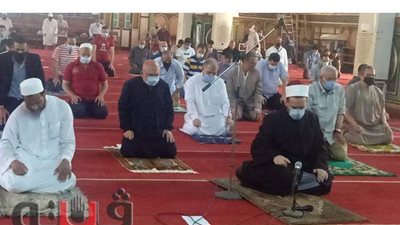 فرحة بعودة الحياة للمساجد بالدقهلية والمصلون ملتزمون بالإجراءات | فيديو