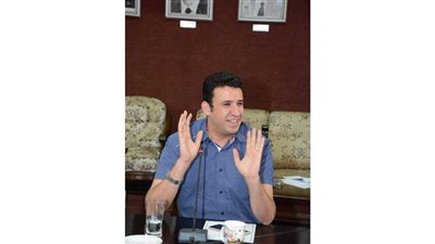 عمرو فتوح يطالب بتفعيل قرارات وقوانين تفضيل المنتج المحلي