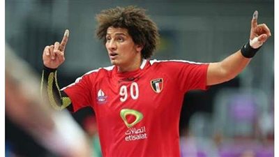 الأهلي يطالب علي زين يحسم موقفه من العودة