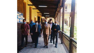 رئيس امتحانات الثانوية العامة يتفقد أعمال التصحيح بكنترول السينية