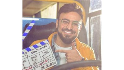 أحمد يونس يطمئن جمهوره على صحة والدته