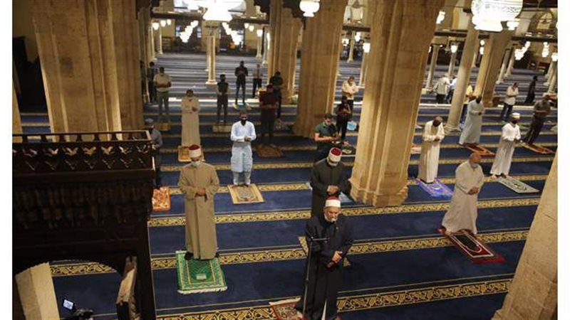 التباعد بين المصلين